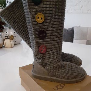 CARDI UGGS - grey size 3